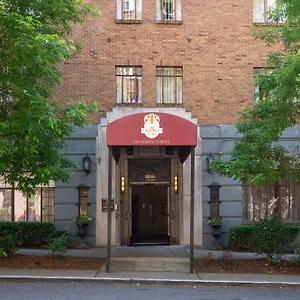 Hotel The Baroness