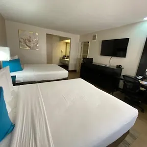 Stanford Inn&suites Hotel